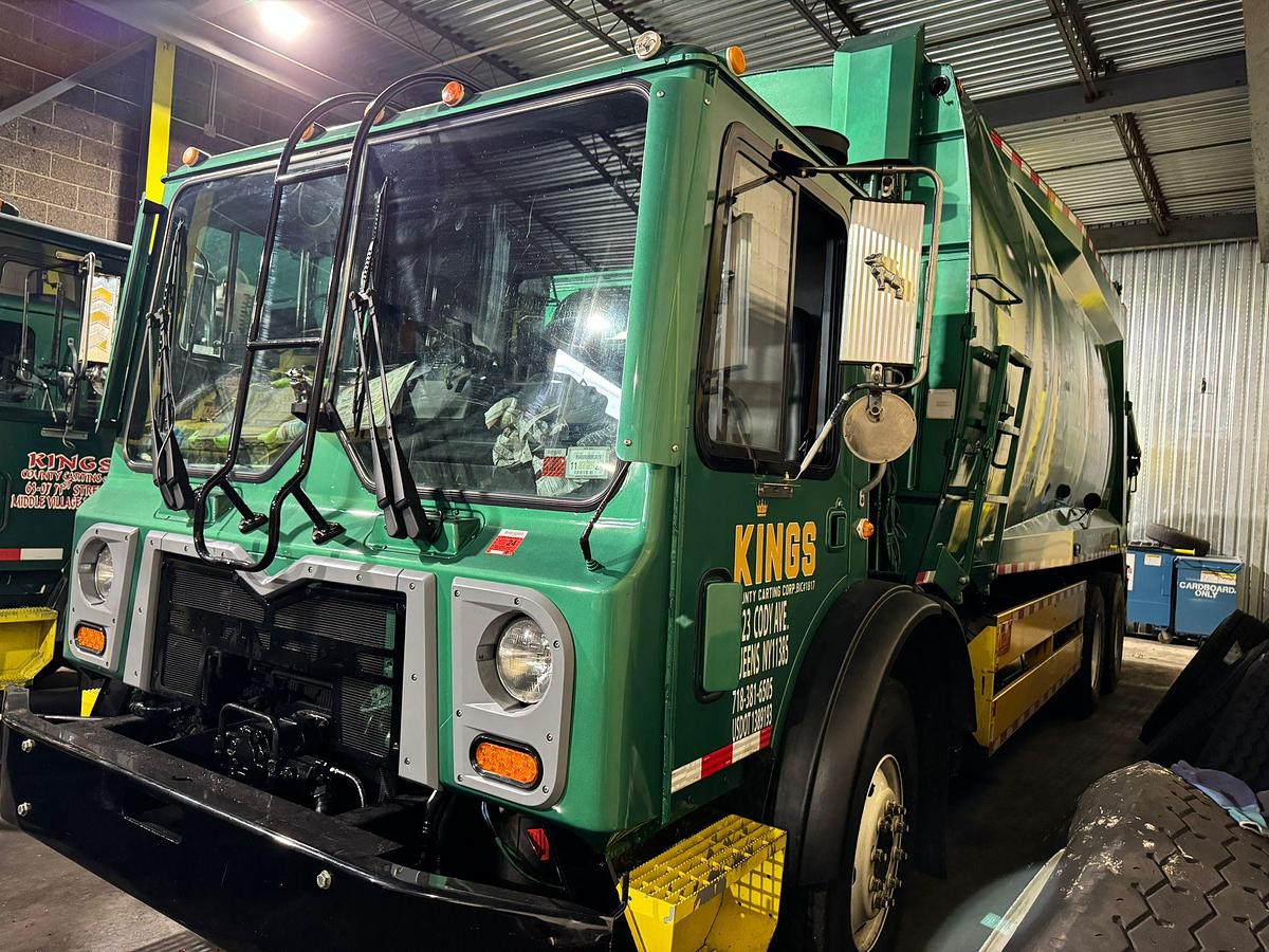 Used 2008 Mack MP7 Semi Truck | Heavy-Duty Performance | Excellent Condition | Ready to Work
