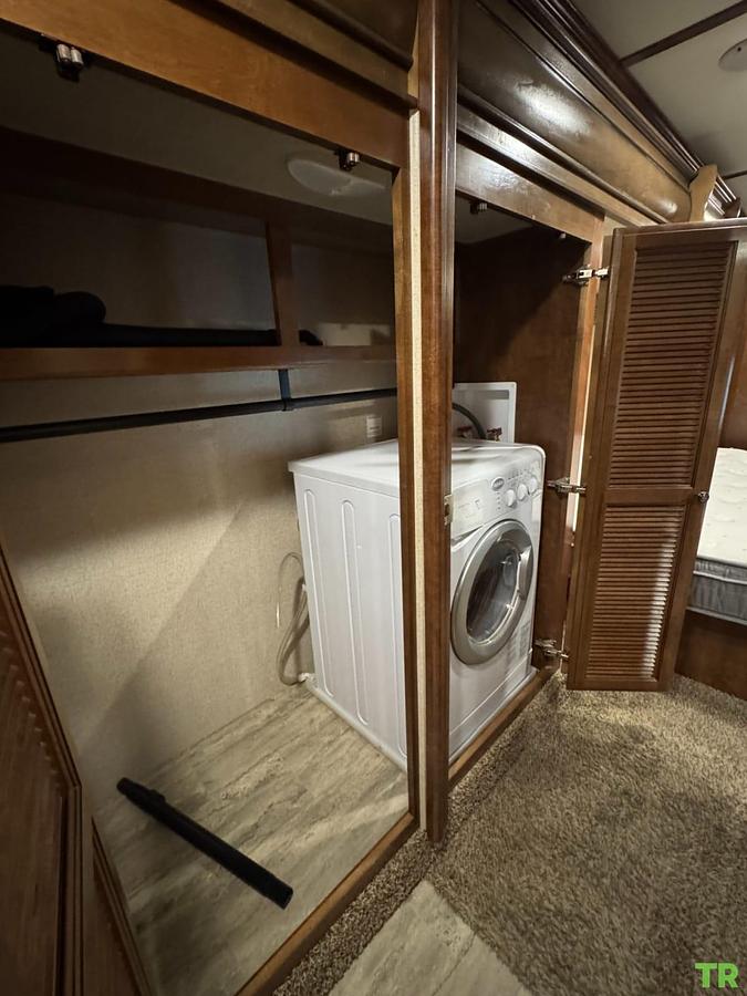 Used 2017 CrossRoads Redwood 382RL