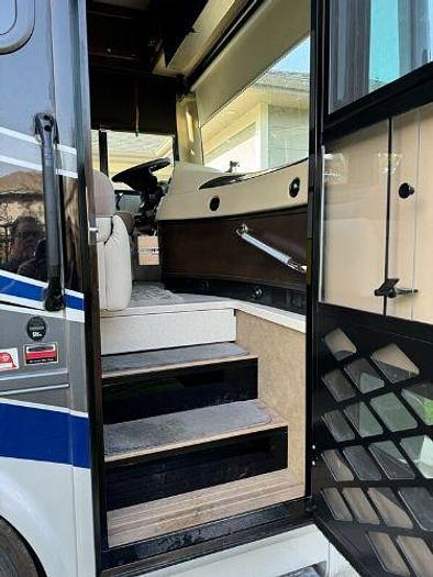 Used 2021 Tiffin Motorhomes Allegro Red 33AA