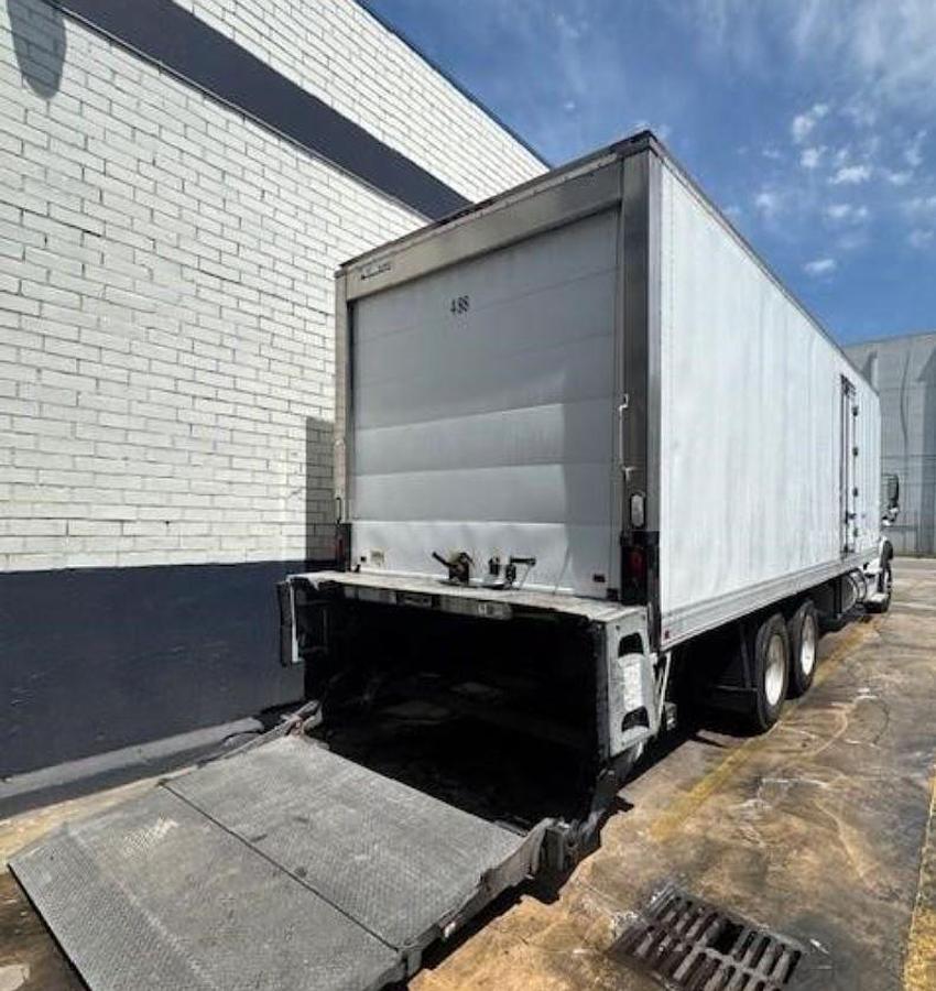 Used 2016 Freightliner M2 Box Truck