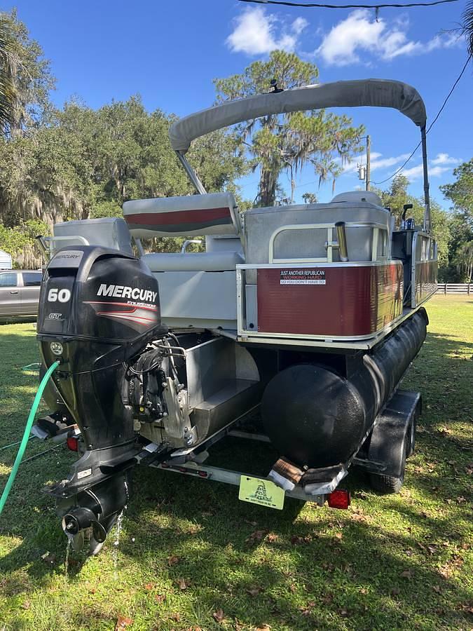 Used 2022 16 ft Tri-Toon Pontoon Tracker Boat