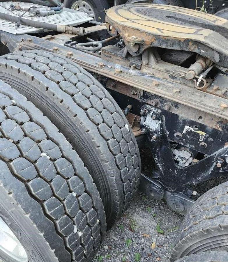 Used 2012 Kenworth W900L Sleeper Semi Truck