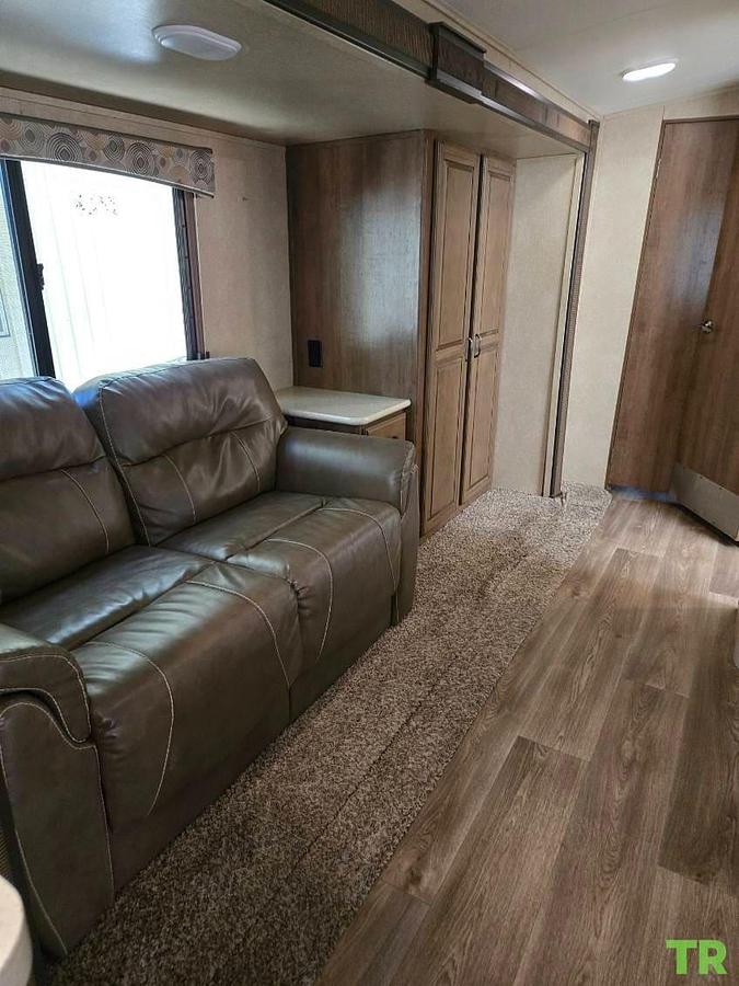 Used 2016 Cruiser RV Fun Finder Xtreme Lite M-241LRK Travel Trailer