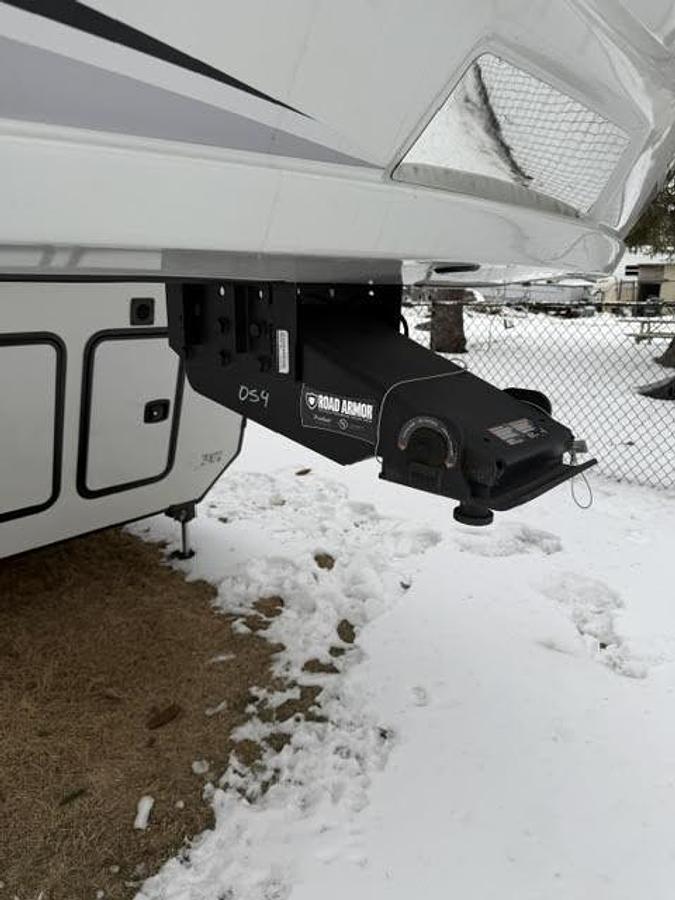 Used 2025 Keystone Montana 3915TB