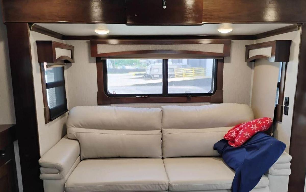Used 2019 Crossroads Redwood 3951WB Fifth Wheel