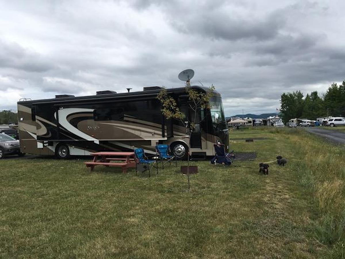 Used 2016 Winnebago Journey 40R Diesel Pusher