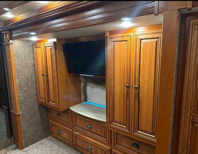 Used 2015 Newmar Dutch Star 4369