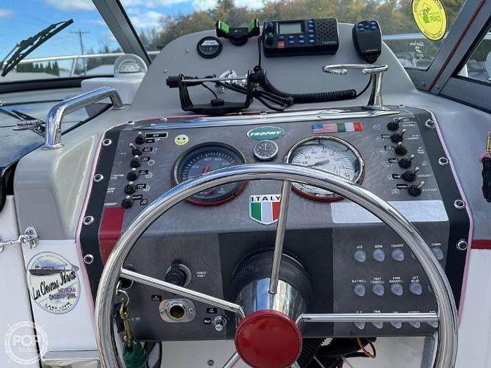 Used 2005 Trophy 2002 Walkaround