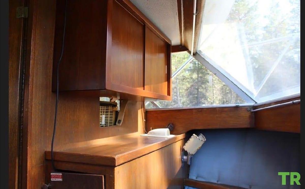 Used 1967 Chris-Craft Commander Classic Cruiser Boat