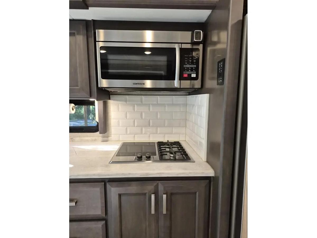 Used 2023 Thor Challenger 37FH Class A Gas Motorhome
