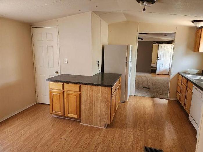 Used 1995 Fleetwood Homes Manufactured Home