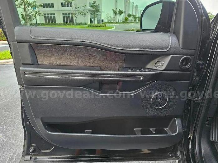 Used 2018 Ford Expedition Limited