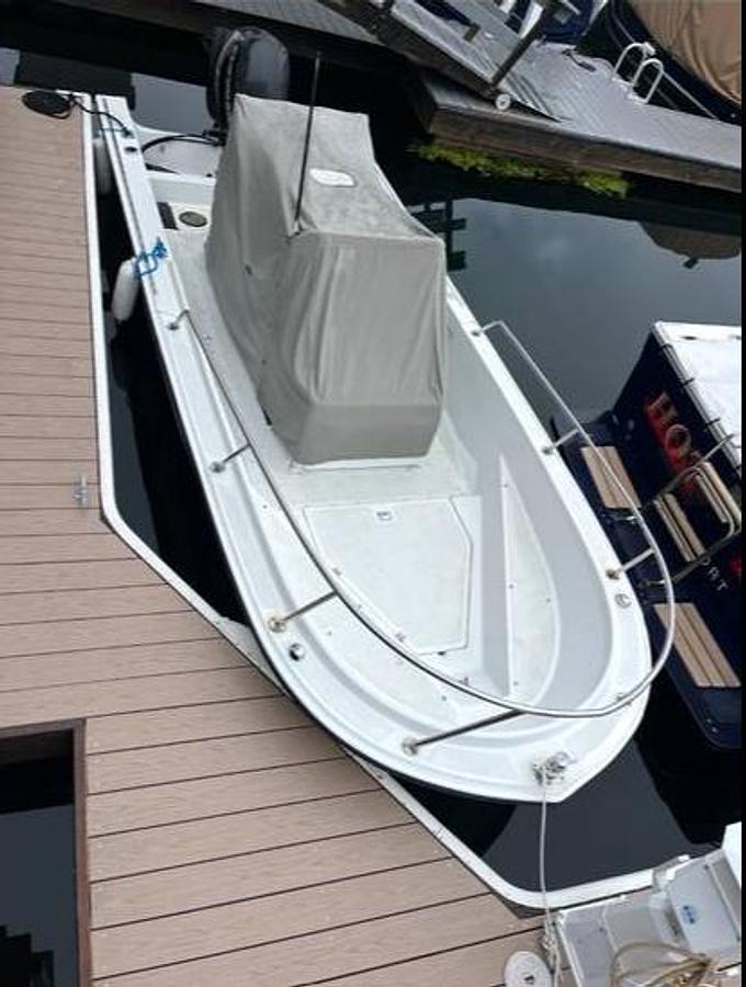 Used 1989 Boston Whaler Outrage 18'