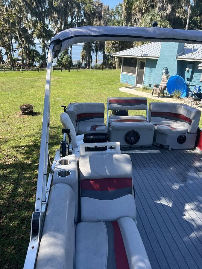 Used 2022 16 ft Tri-Toon Pontoon Tracker Boat