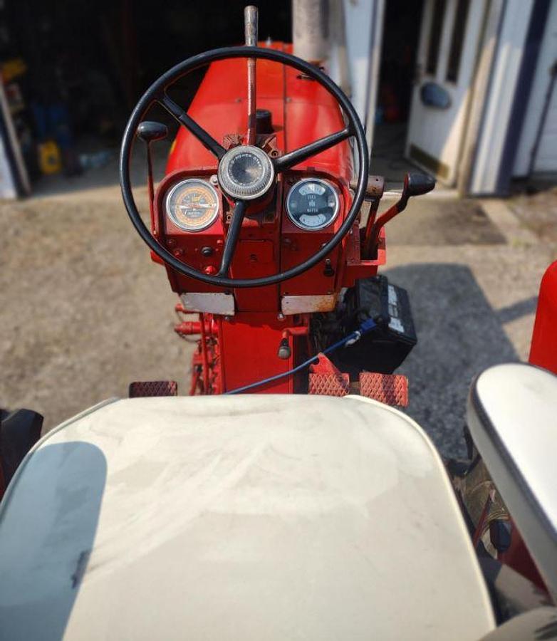 Used 1964 International 706