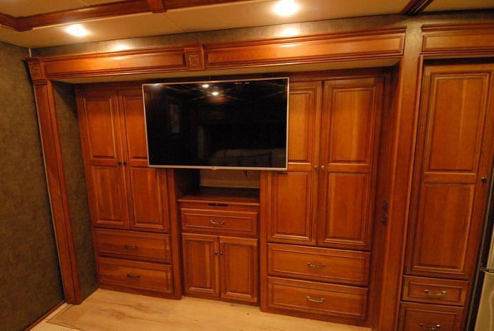 Used 2015 Winnebago Ellipse 42QD