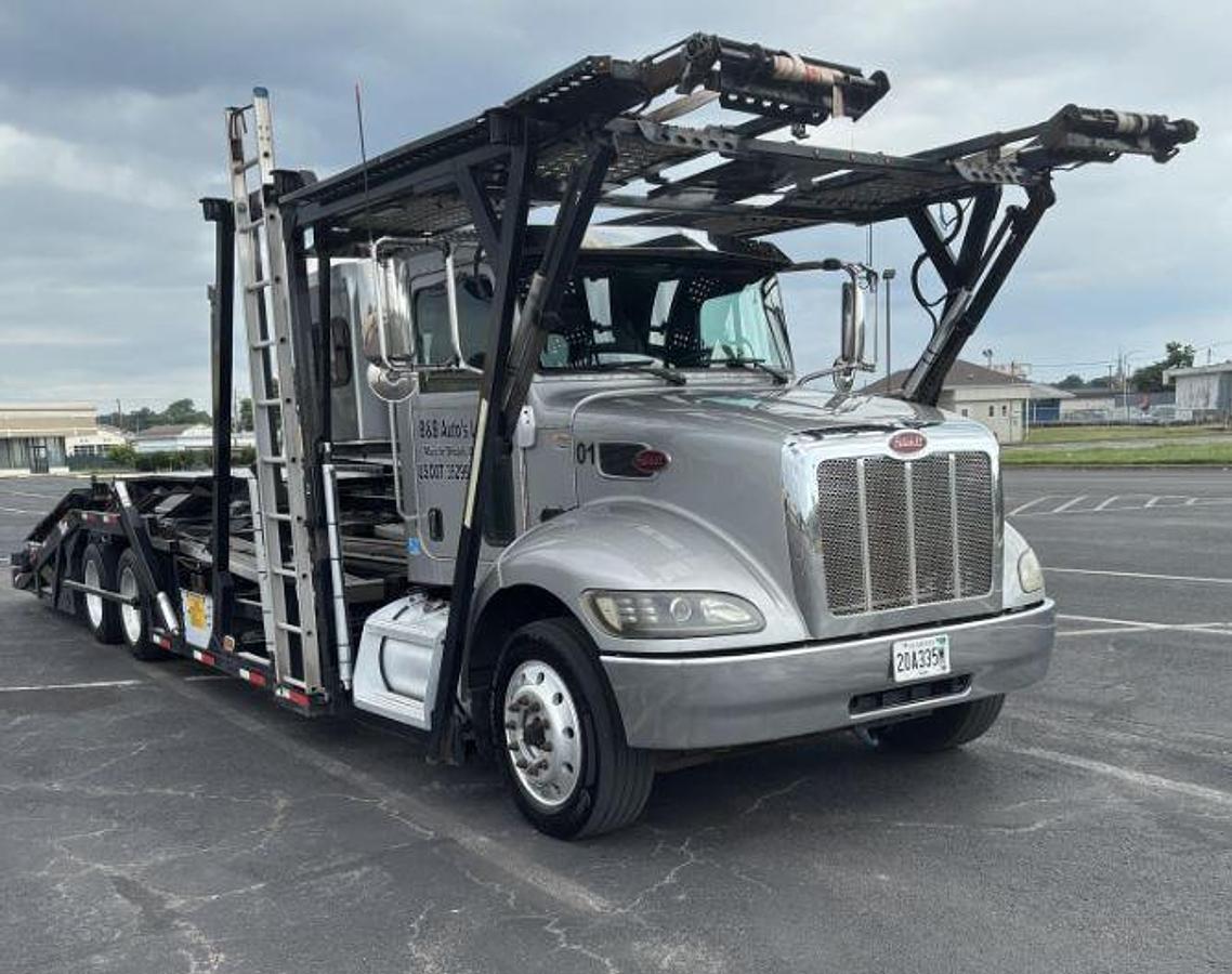 Used 2018 Peterbilt 348 Car Hauler Truck