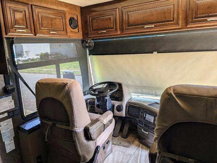 Used 2018 Thor Aria 3901