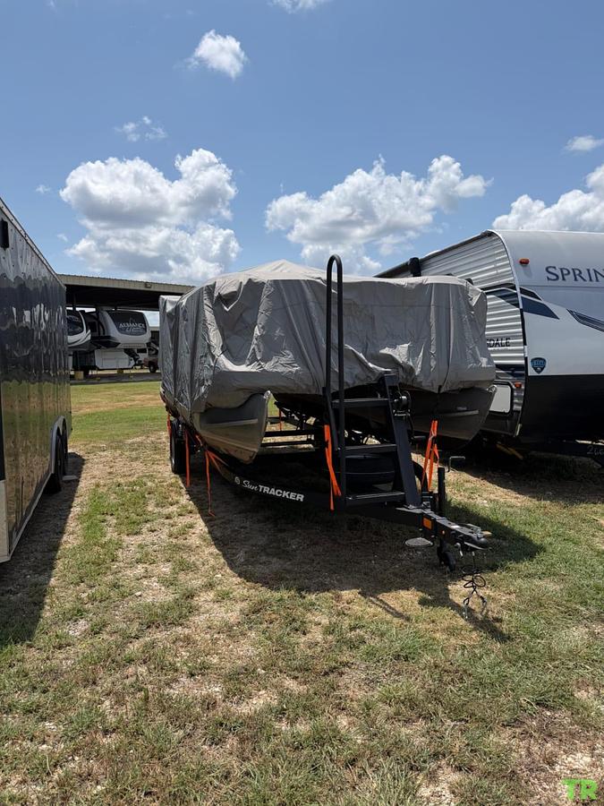 Used 2016 Sun Tracker Pontoon