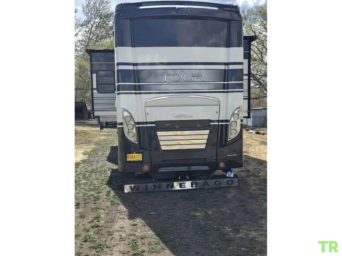 Used  2017 Winnebago Grand Tour 45RL