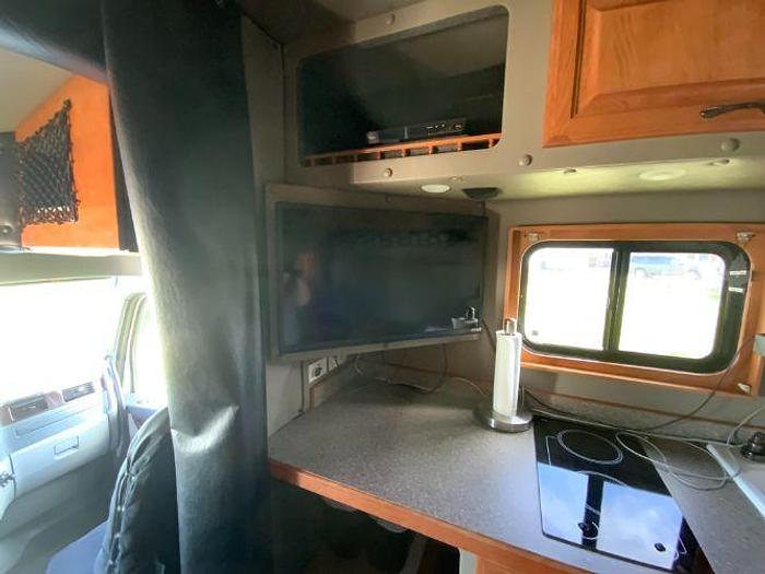 Used 2016 Peterbilt 579 Sleeper Truck