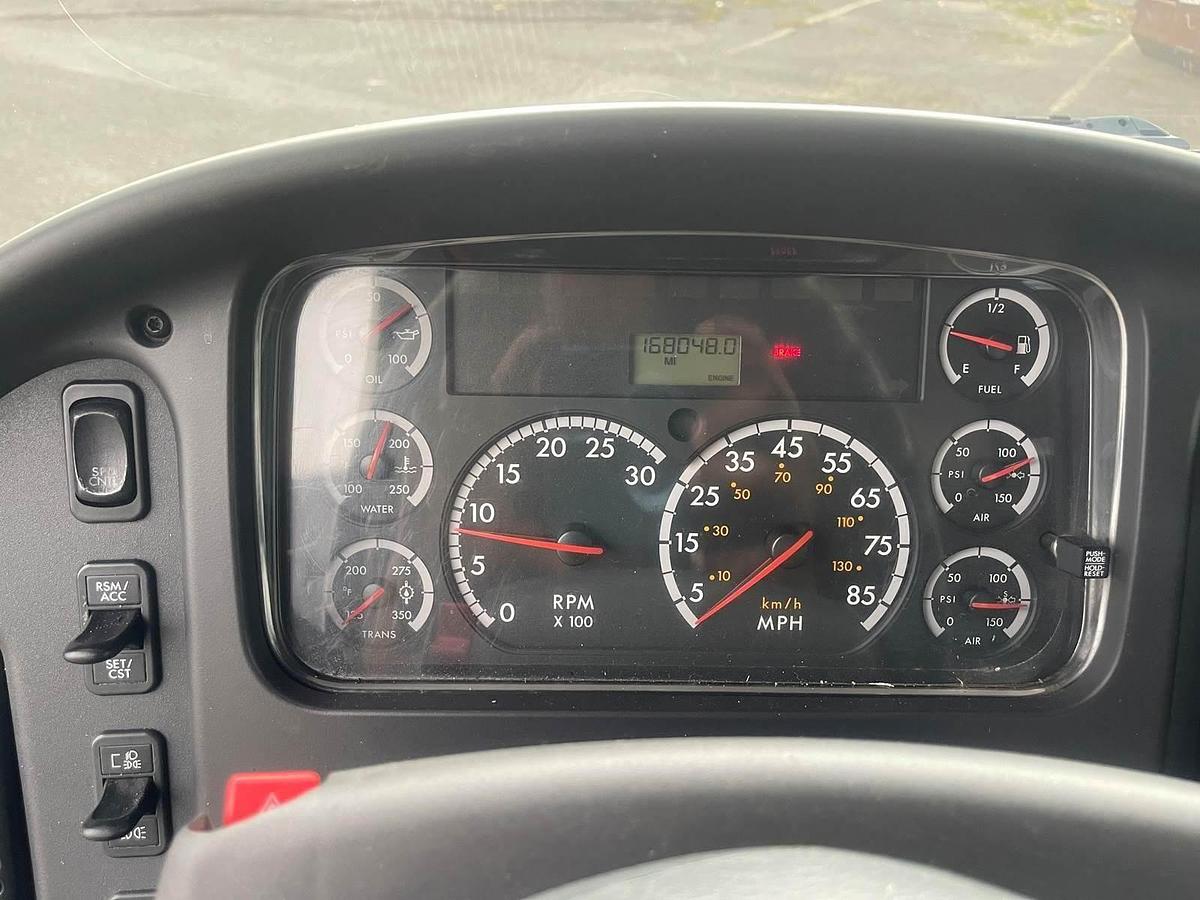 Used 2011 Freightliner M2 106 Flatbed