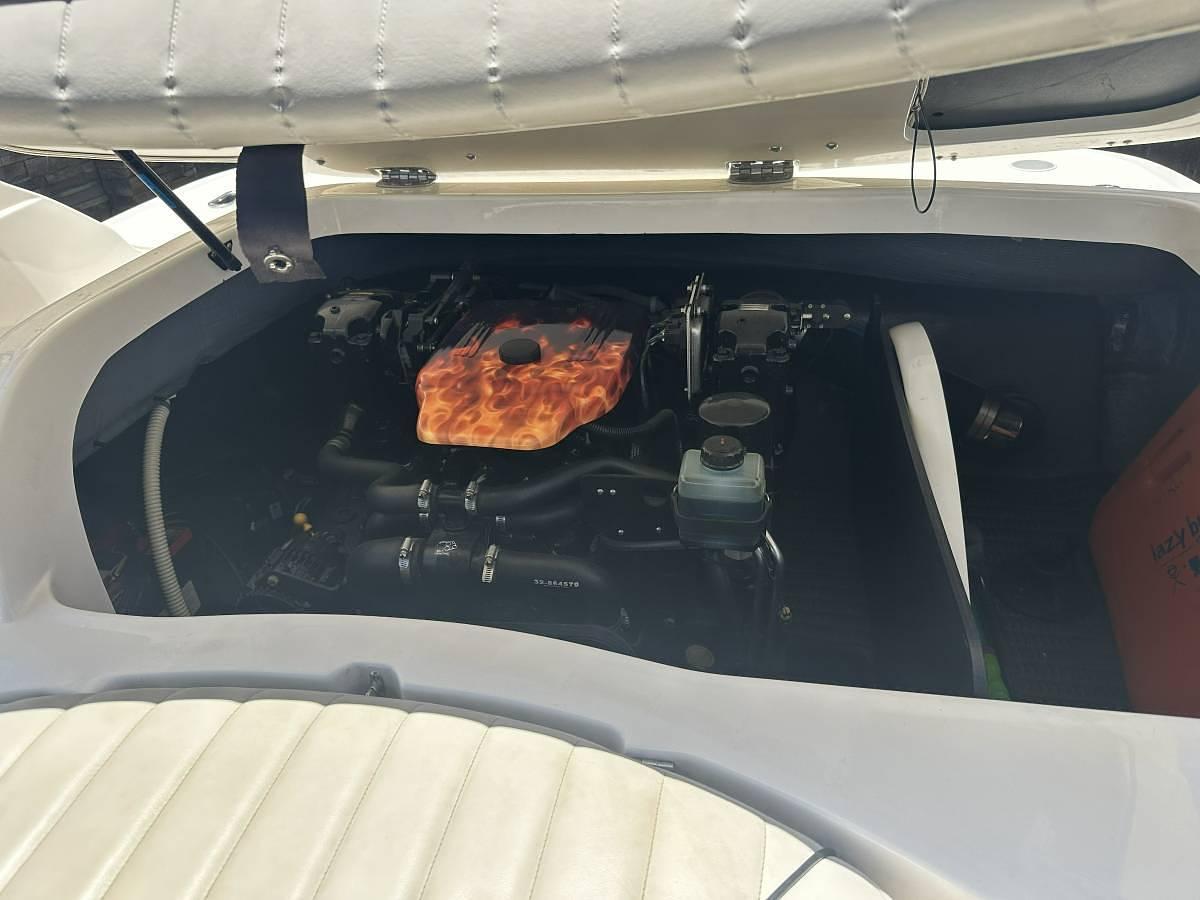 Used 2007 Kayot V220i Anniversary Edition Bowrider