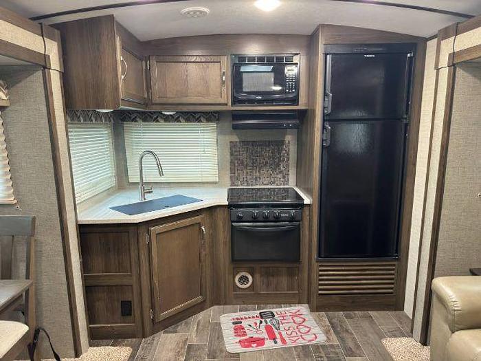 Used 2019 Keystone Premier Ultra Light Bullet 24RKPR