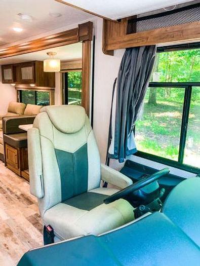 Used 2020 Coachmen Pursuit 31TS