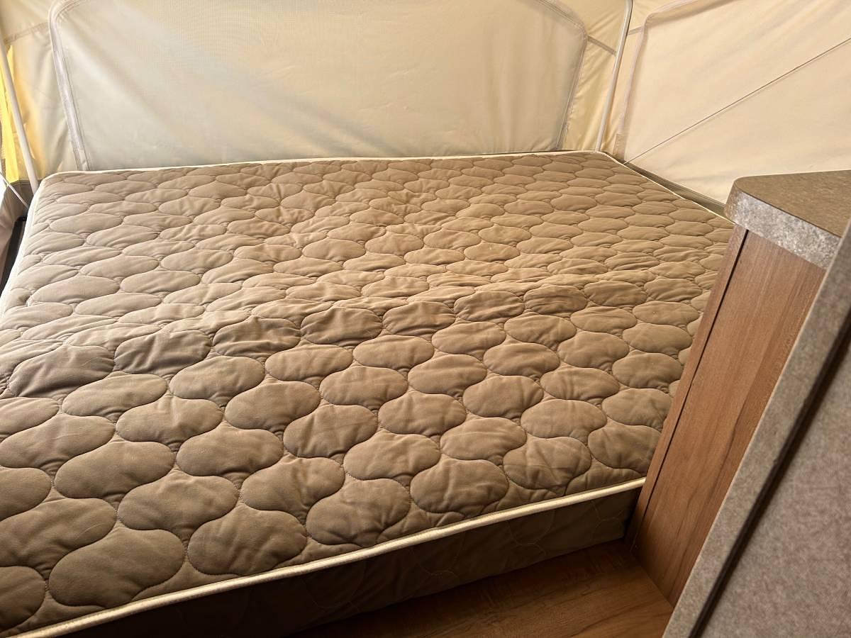 Used 2016 Forest River Rockwood Woo 23IKSS Travel Trailer