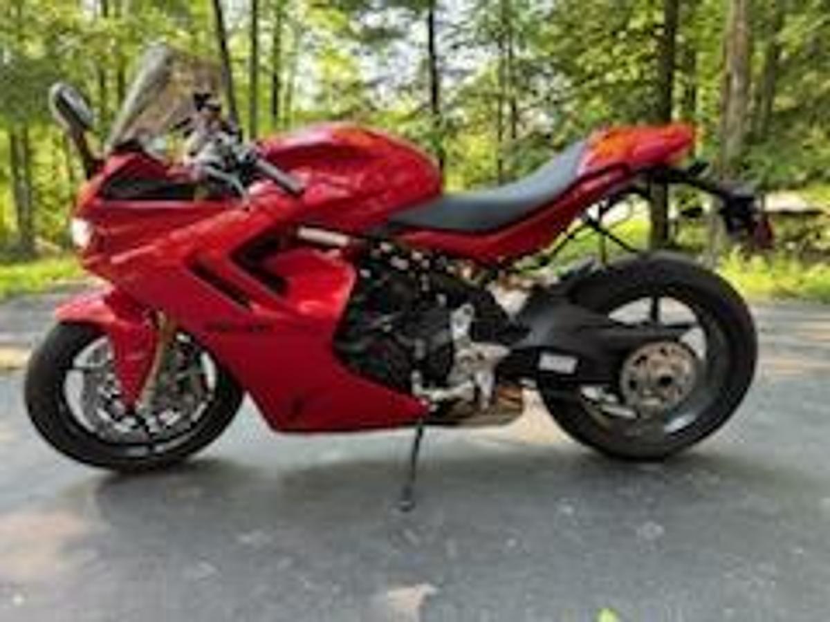 Used 2023 Ducati Supersport 950 S