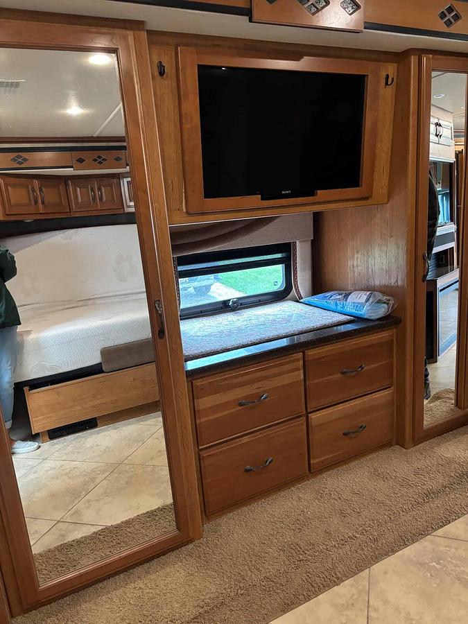 Used 2015 Fleetwood Expedition 38K