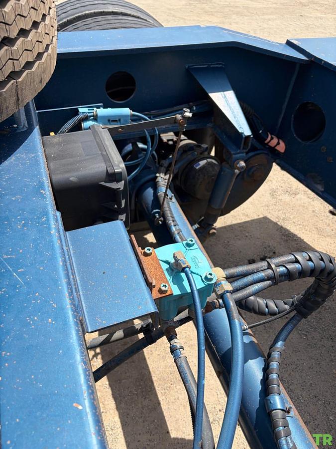 Used 2008 Cozad 28 Ft x 10 In Equipment Trailer