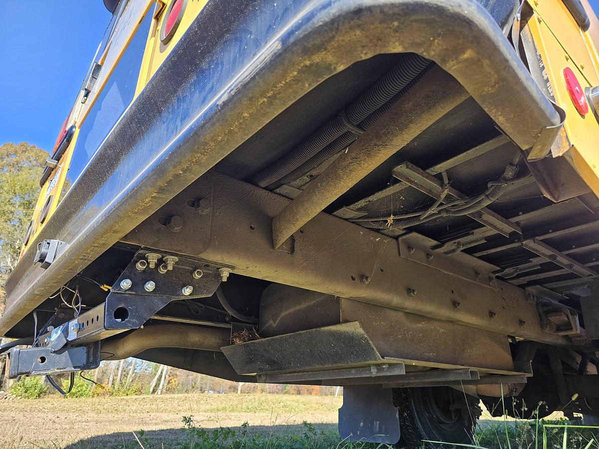 Used 2009 Freightliner Bus