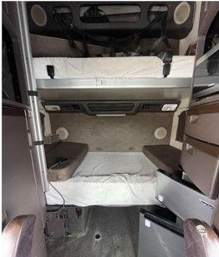 Used 2013 Volvo VNL64T780