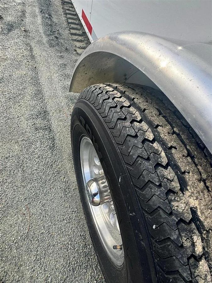 Used 2024 Lakota Colt 3 Horse Trailer