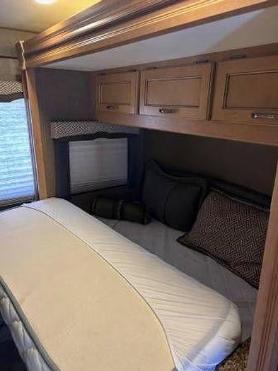 Used 2017 Thor Chateau 22B Class C RV