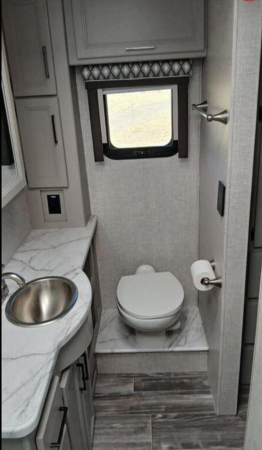 Used 2024 Thor Motor Coach Hurricane 35M Class A Motorhome