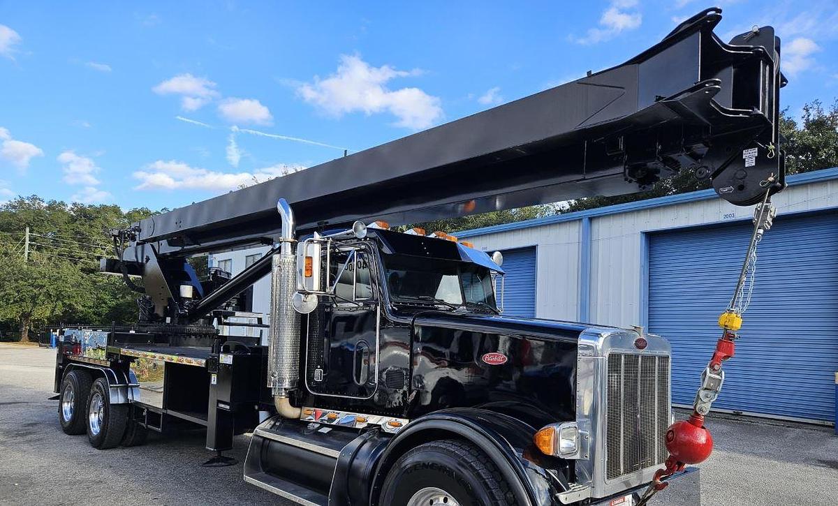 Used 2003 Peterbilt 357 Crane
