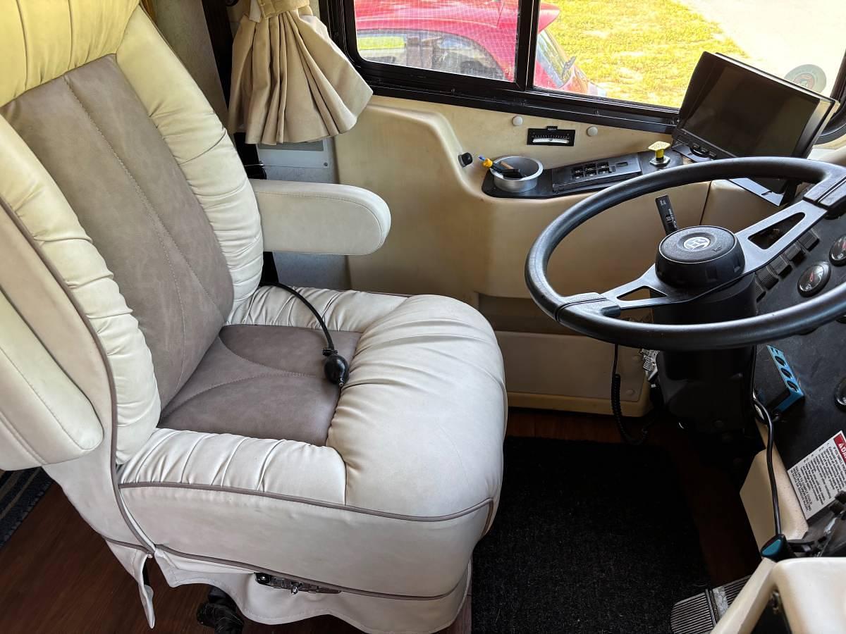 Used 1999 Holiday Rambler Endeavor Class A Motorhome