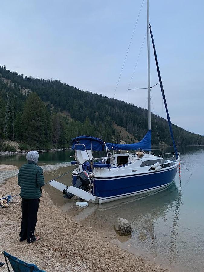 Used 2004 MacGregor 26 Sailboat