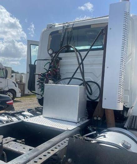 Used 2017 INTERNATIONAL TRANSTAR 8600 SBA 4X2 (RA027)