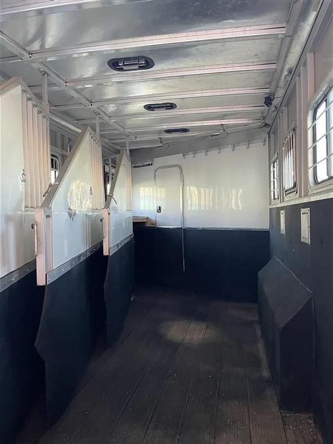 Used 2006 Kiefer Built Evolution 4 Horse