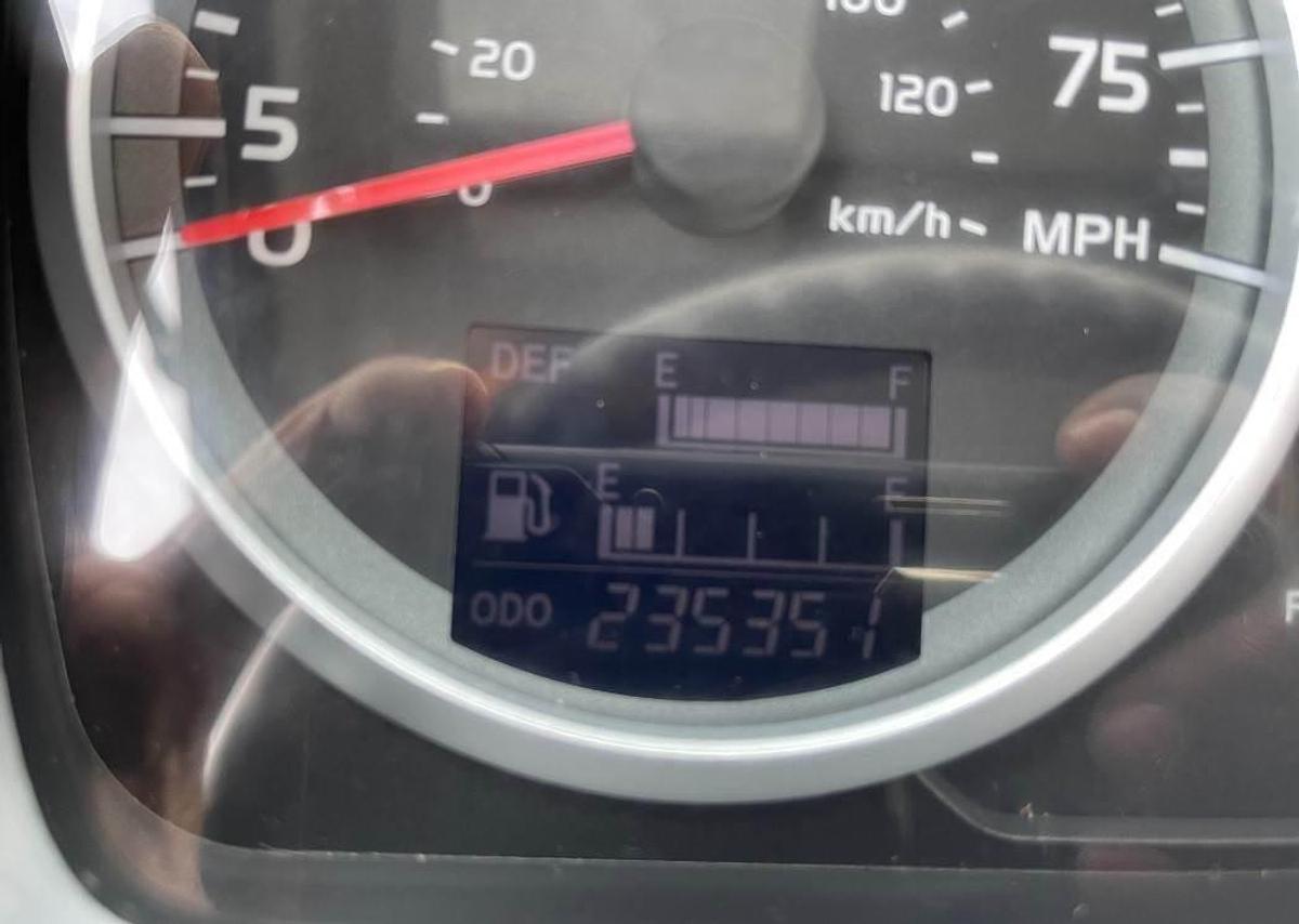 Used 2013 Hino 338 Box Truck