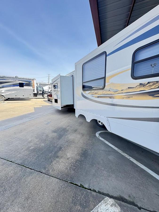 Used 2010 Jayco Eagle 320RLDS Travel Trailer