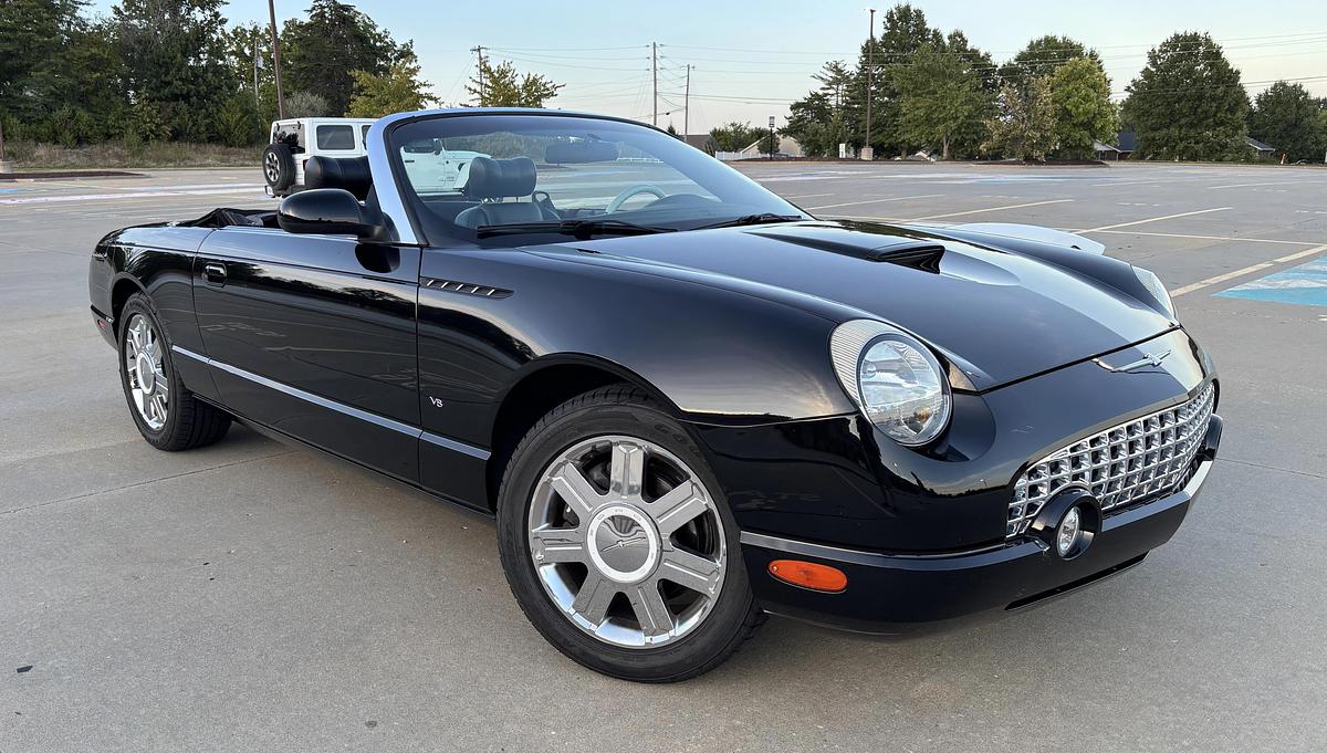 Used 2004 Ford Thunderbird
