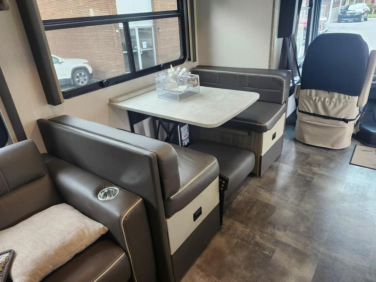 Used 2021 Coachmen Mirada 32SS