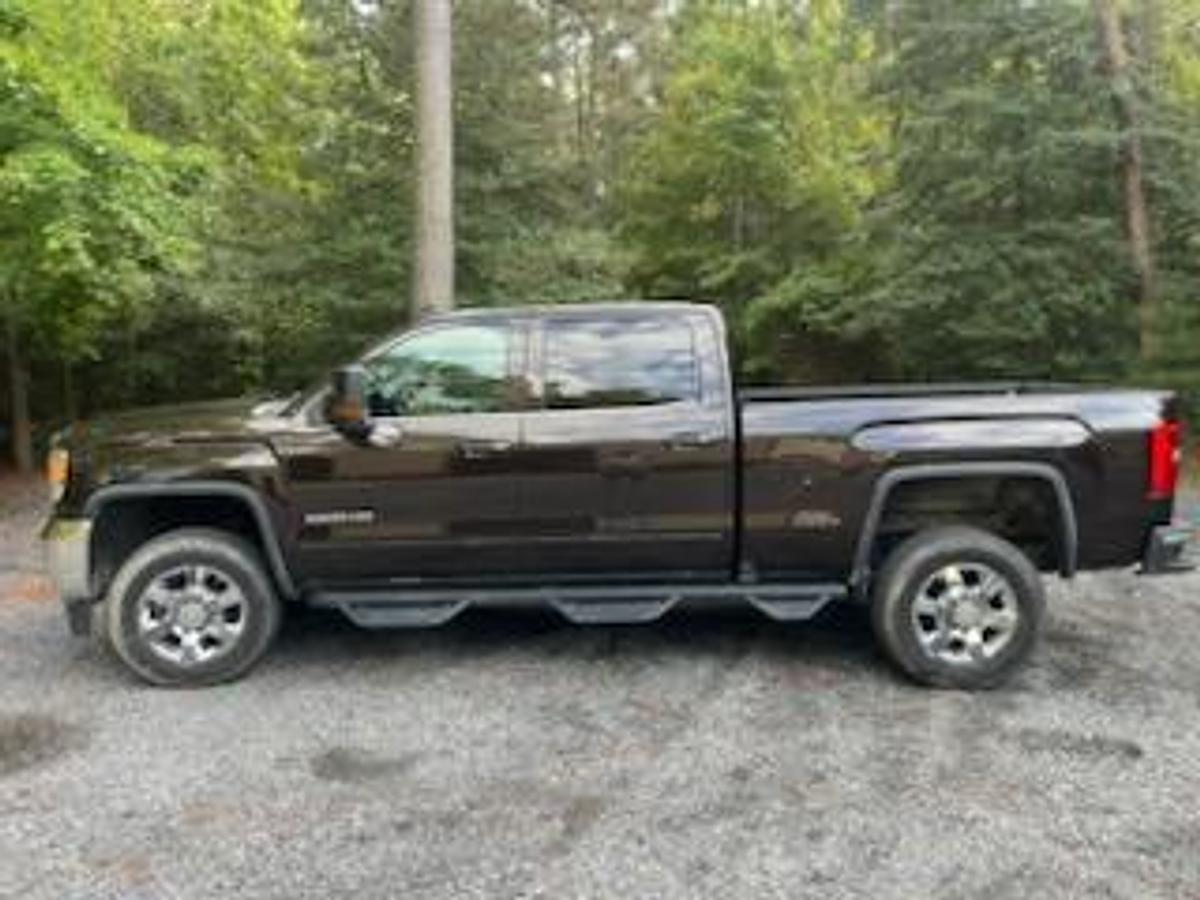 Used 2018 GMC Sierra 2500HD Pickup Truck
