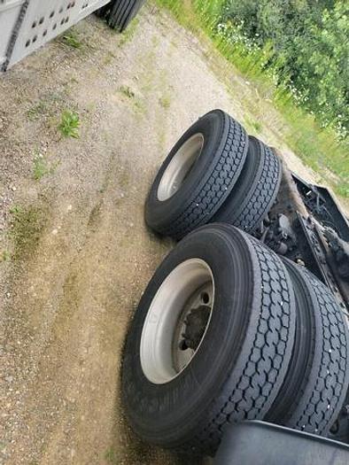 Used 2014 Kenworth T700