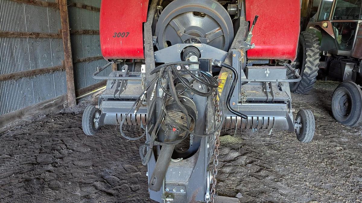 Used 2019 MASSEY FERGUSON 2270XD Large Square Baler